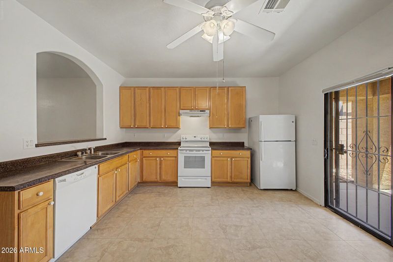 823 W Lydia Ln, Phoenix, AZ 85041