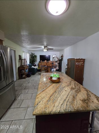 8230 42nd Dr, Phoenix, AZ 85051