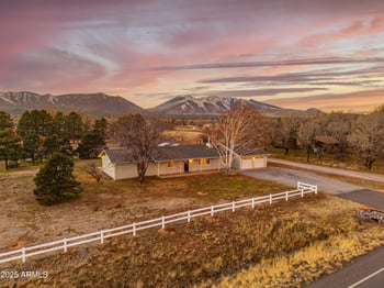 8230 Koch Field Rd, Flagstaff, AZ 86004