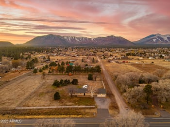 8230 Koch Field Rd, Flagstaff, AZ 86004