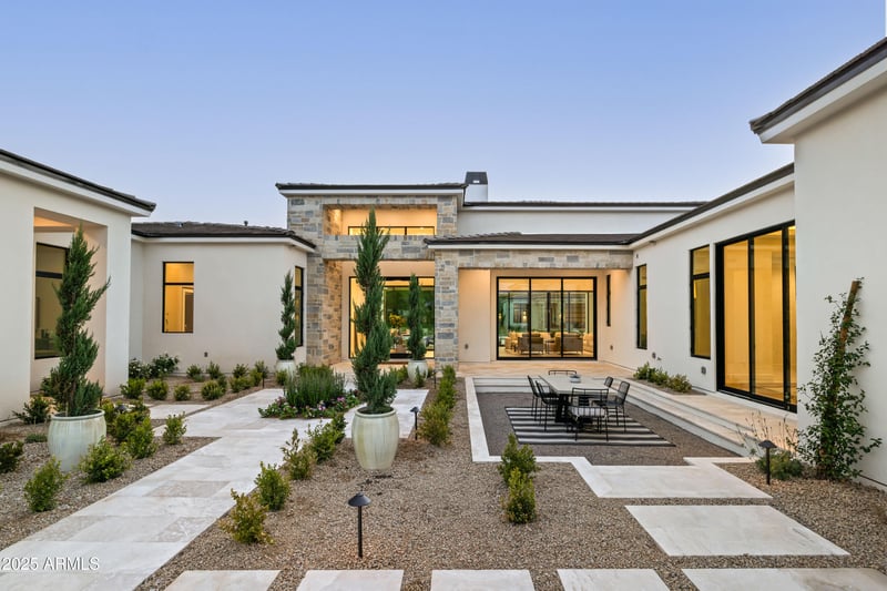 8230 Mockingbird Ln, Paradise Valley, AZ 85253