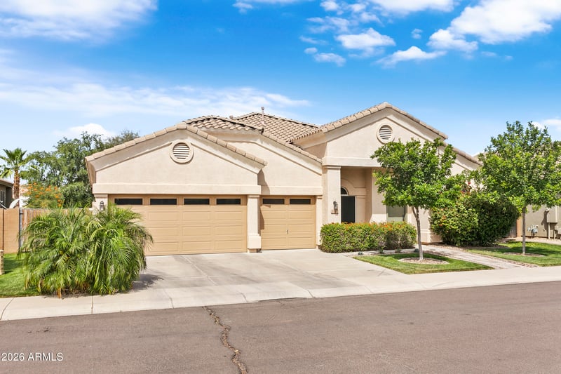 8230 S 34th Dr, Laveen, AZ 85339