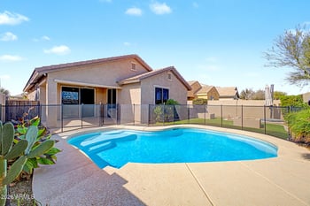 8231 70th Dr, Laveen, AZ 85339