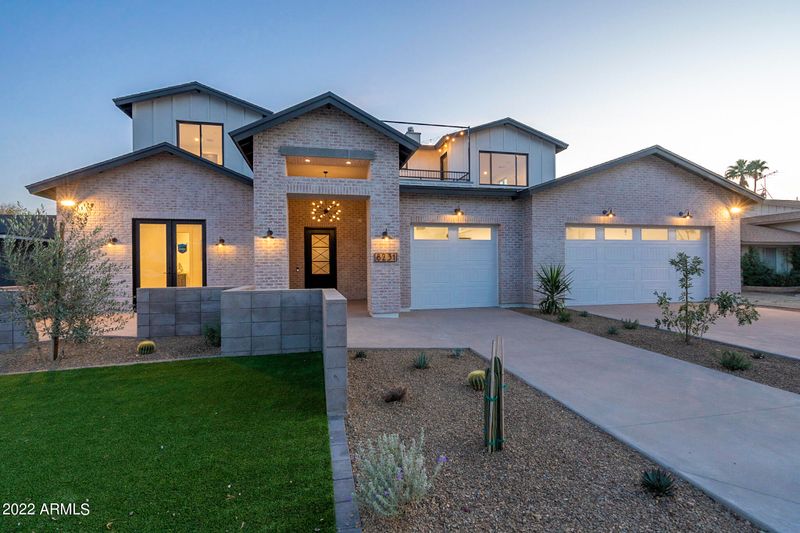 8231 E Malcomb Dr, Scottsdale, AZ 85250