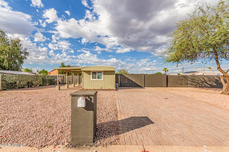 8232 Albany St, Mesa, AZ 85207