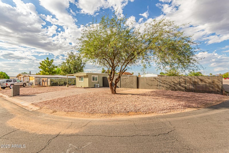 8232 Albany St, Mesa, AZ 85207