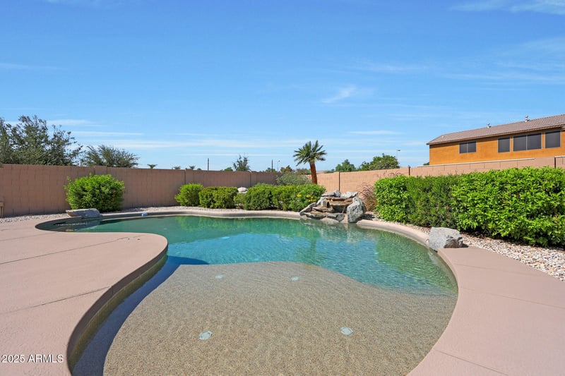 8232 Crocus Dr, Peoria, AZ 85381