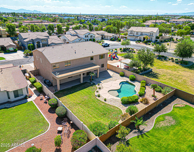 8232 Crocus Dr, Peoria, AZ 85381