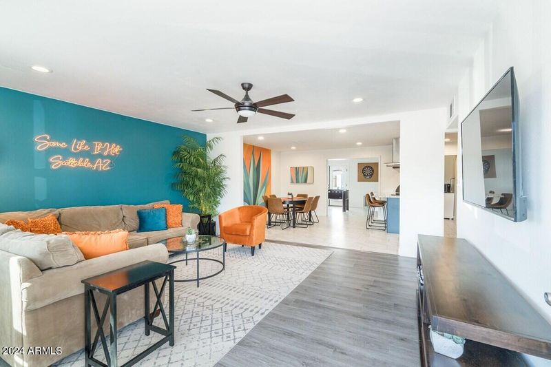 8232 E Palm Ln, Scottsdale, AZ 85257