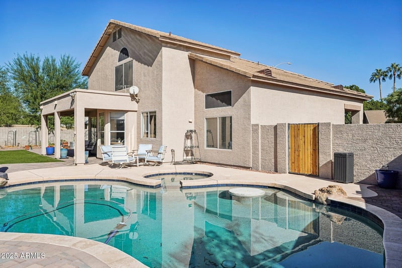 8233 Beaubien Dr, Peoria, AZ 85382