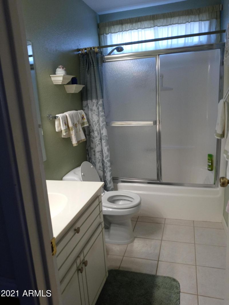 8234 E Farmdale Dr, Mesa, AZ 85208