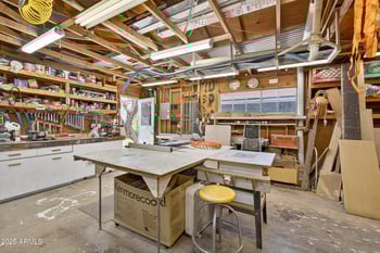 8235 35th Dr, Phoenix, AZ 85051