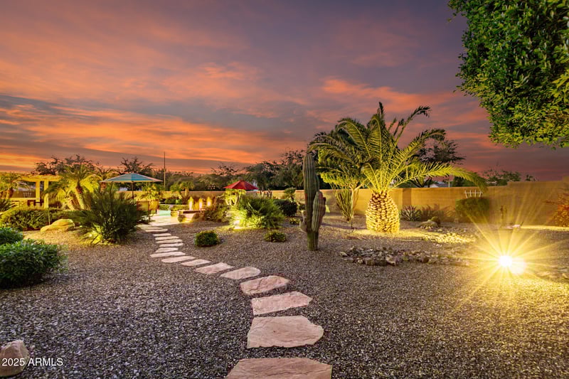 8236 180th Dr, Waddell, AZ 85355