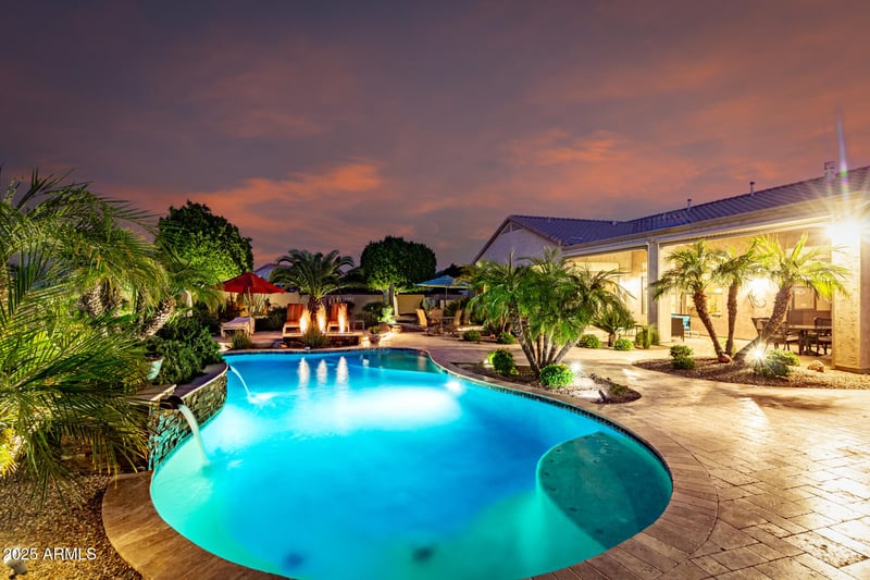 8236 180th Dr, Waddell, AZ 85355