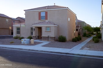 8236 W Albeniz Pl, Phoenix, AZ 85043