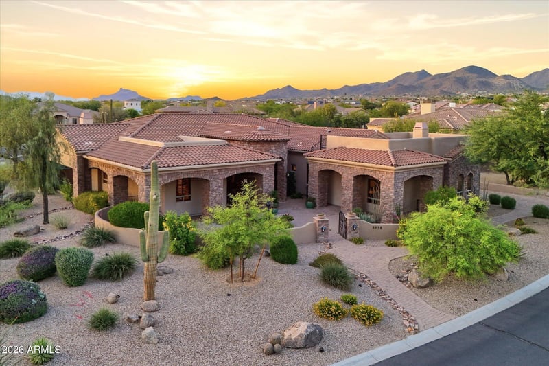 8238 E Kramer Cir, Mesa, AZ 85207