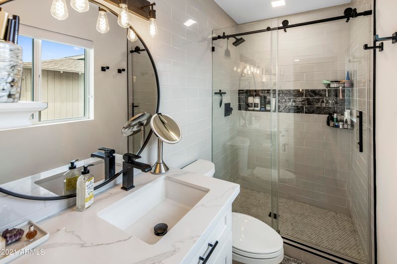 8238 E Mackenzie Dr, Scottsdale, AZ 85251