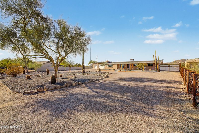 8238 E Mawson Rd, Mesa, AZ 85207