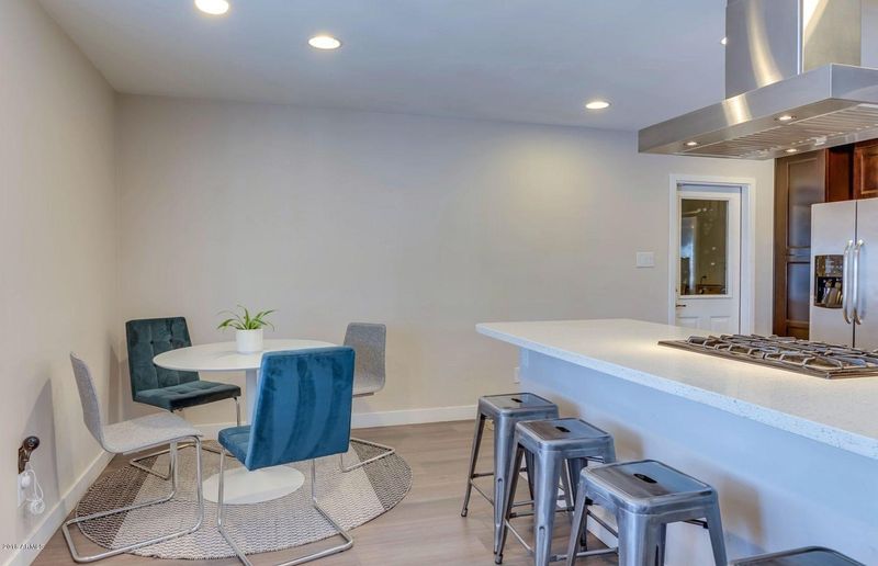 8238 E Sells Dr, Scottsdale, AZ 85251