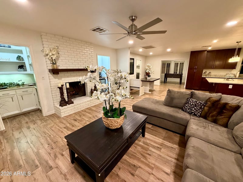 8238 E Vista Dr, Scottsdale, AZ 85250