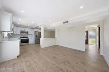 8238 Keim Dr, Scottsdale, AZ 85250
