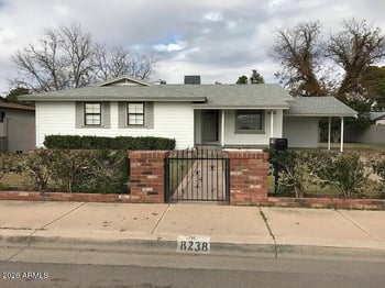 8238 Monroe St, Peoria, AZ 85345