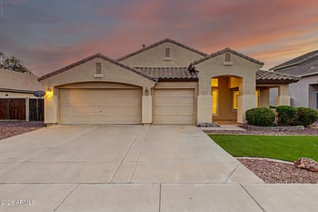 8239 W Harmony Ln, Peoria, AZ 85382