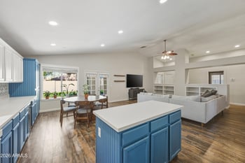 824 Cooley Dr, Gilbert, AZ 85233