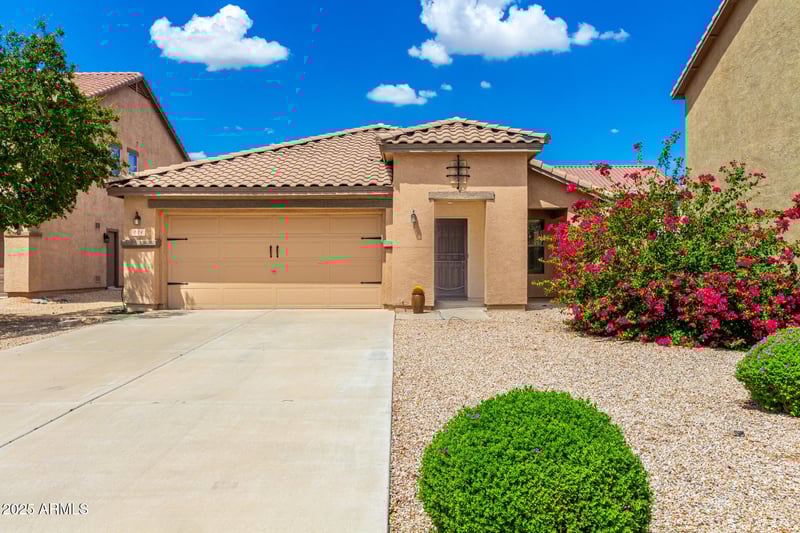 824 Dust Devil Cir, San Tan Valley, AZ 85143