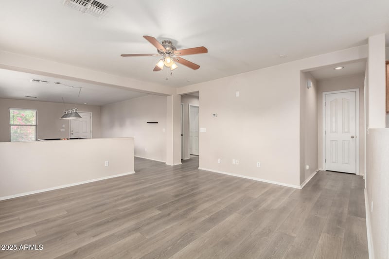 824 Dust Devil Cir, San Tan Valley, AZ 85143
