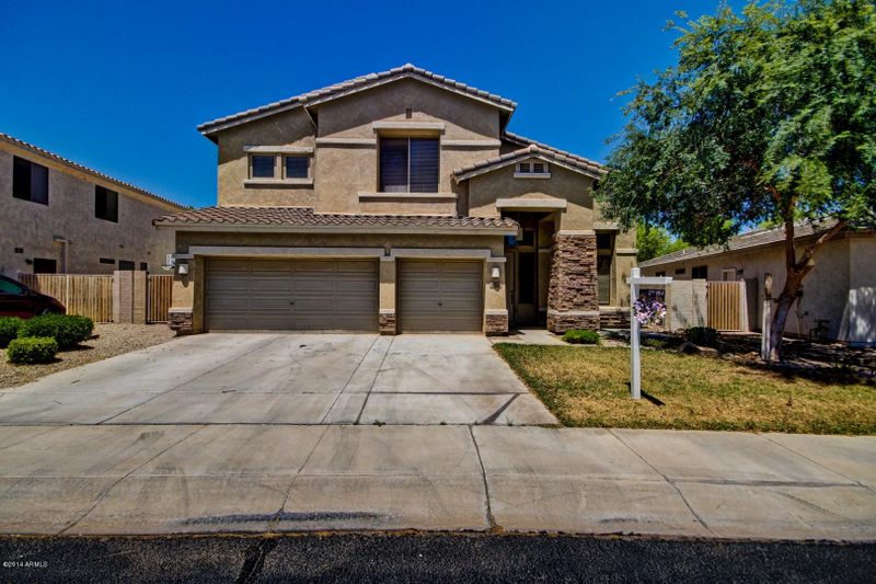 824 E Aquarius Pl, Chandler, AZ 85249