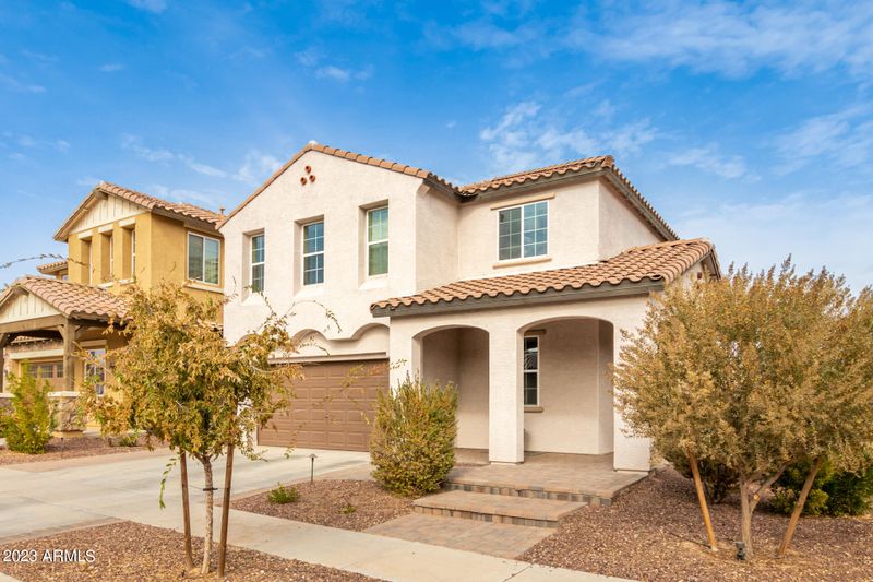 824 E Gary Ln, Phoenix, AZ 85042