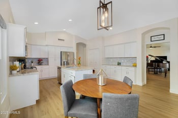 824 Mesquite St, Gilbert, AZ 85233