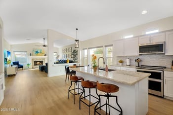 824 Mesquite St, Gilbert, AZ 85233