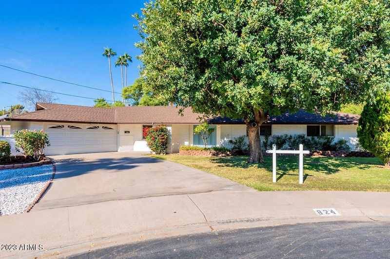 824 W Glenn Dr, Phoenix, AZ 85021