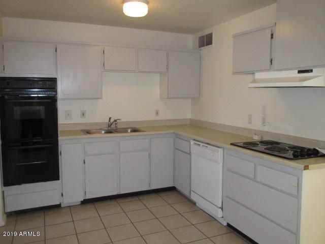 824 W Paseo Way, Phoenix, AZ 85041