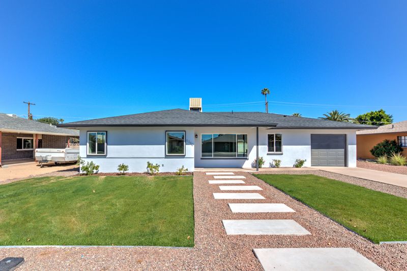 8240 E Windsor Ave, Scottsdale, AZ 85257