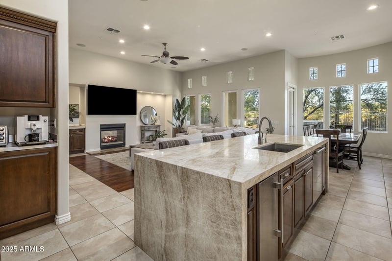 8240 Wingspan Way, Scottsdale, AZ 85255