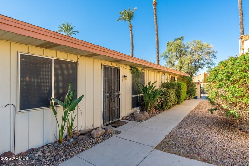 8241 Central Ave #11, Phoenix, AZ 85020