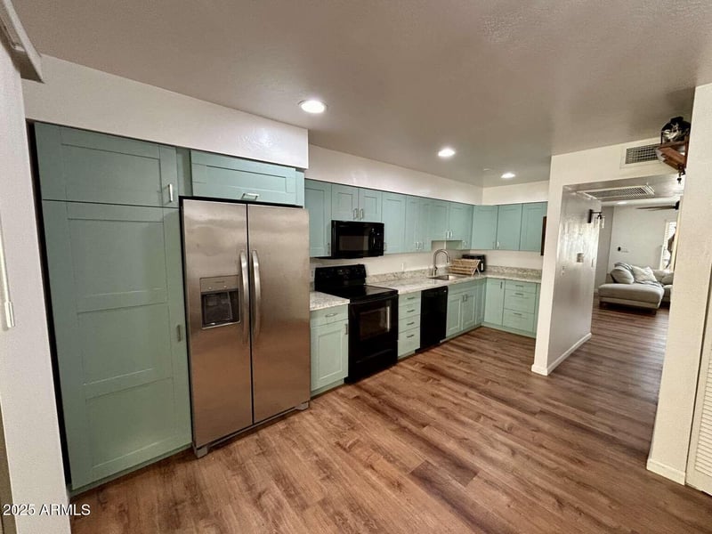8241 Central Ave #24, Phoenix, AZ 85020
