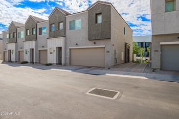 8242 22nd Dr, Phoenix, AZ 85021