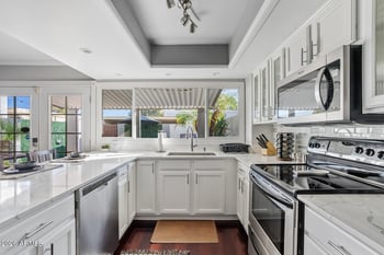 8242 E Orange Blossom Ln, Scottsdale, AZ 85250
