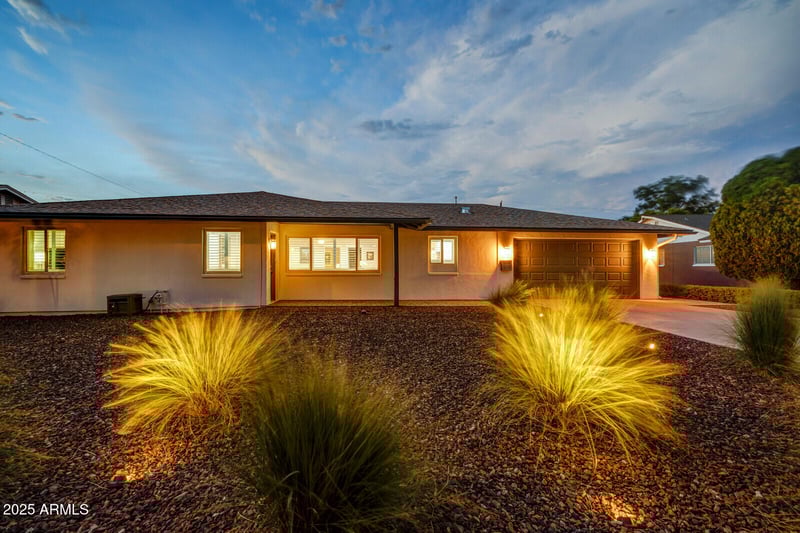 8242 Mulberry Ln, Scottsdale, AZ 85251