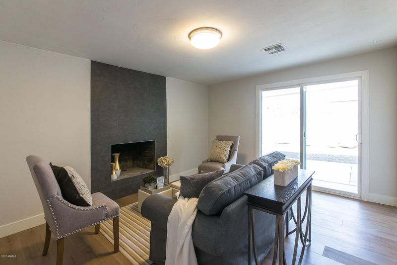 8243 E Mackenzie Dr, Scottsdale, AZ 85251