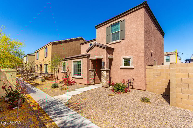 8244 Albeniz Pl, Phoenix, AZ 85043