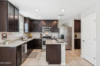 8244 Albeniz Pl, Phoenix, AZ 85043