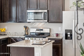 8244 Albeniz Pl, Phoenix, AZ 85043