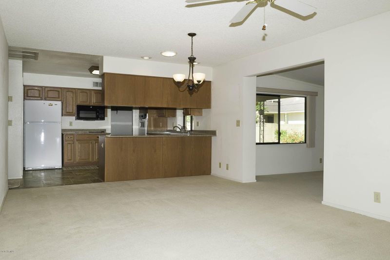 8244 E Lobo Ave, Mesa, AZ 85209