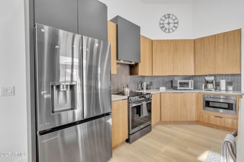 8245 Bell Rd #201, Scottsdale, AZ 85260