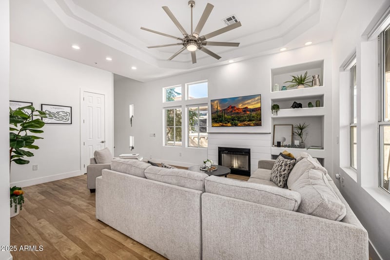 8245 Bell Rd #221, Scottsdale, AZ 85260